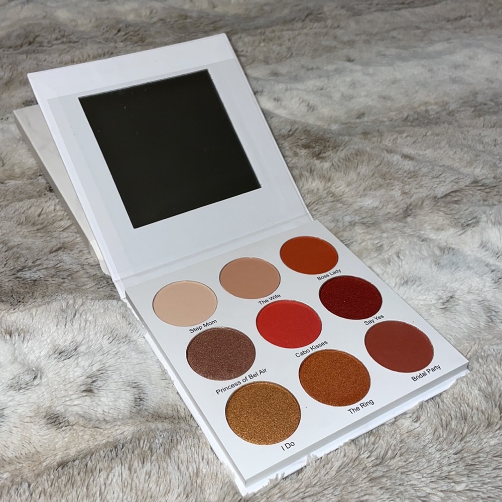 #GivethemLala Beauty The Grown Woman Face Palette